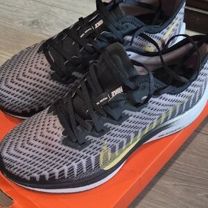 Nike Zoom  Mesh Sneakers - Black, Gray, and Gold